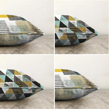 Afbeelding in Gallery-weergave laden, Zethome - Kussenhoes Kerstpatroon - 43x43 - Set 4 Pieces - Kussenhoezen - Dubbelzijdig bedrukt - Soft Touch - Modern Met Geometrisch Patroon