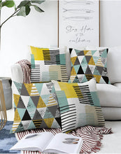 Afbeelding in Gallery-weergave laden, Zethome - Kussenhoes Kerstpatroon - 43x43 - Set 4 Pieces - Kussenhoezen - Dubbelzijdig bedrukt - Soft Touch - Modern Met Geometrisch Patroon