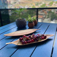 Afbeelding in Gallery-weergave laden, Zethome | Olijfhouten Rustieke ondiepe plaat | Olijfbladvormige plaat