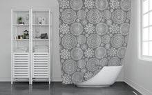 Afbeelding in Gallery-weergave laden, Zethome - Douchegordijn 180x200 cm - Polyester - Badkamer Gordijn - Shower Curtain - Sneldrogend en Anti Schimmel -Wasbaar en Duurzaam - 2882
